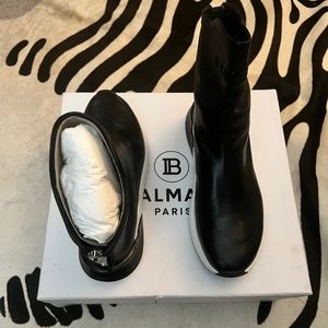 Balmain Show Glove Sneaker